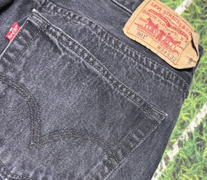 LEVI'S 501 MENS JEANS W34 L30 VINTAGE BLack DENIM MADE IN Haiti 90s