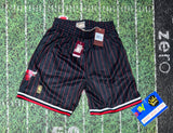 Mitchell & Ness 96-97 Black Bulls Pinstripe Shorts Men Size L