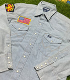 Vintage Wrangler Pearl Snap Denim Shirt Mens MED Blue Western Cowboy Jeep 7038