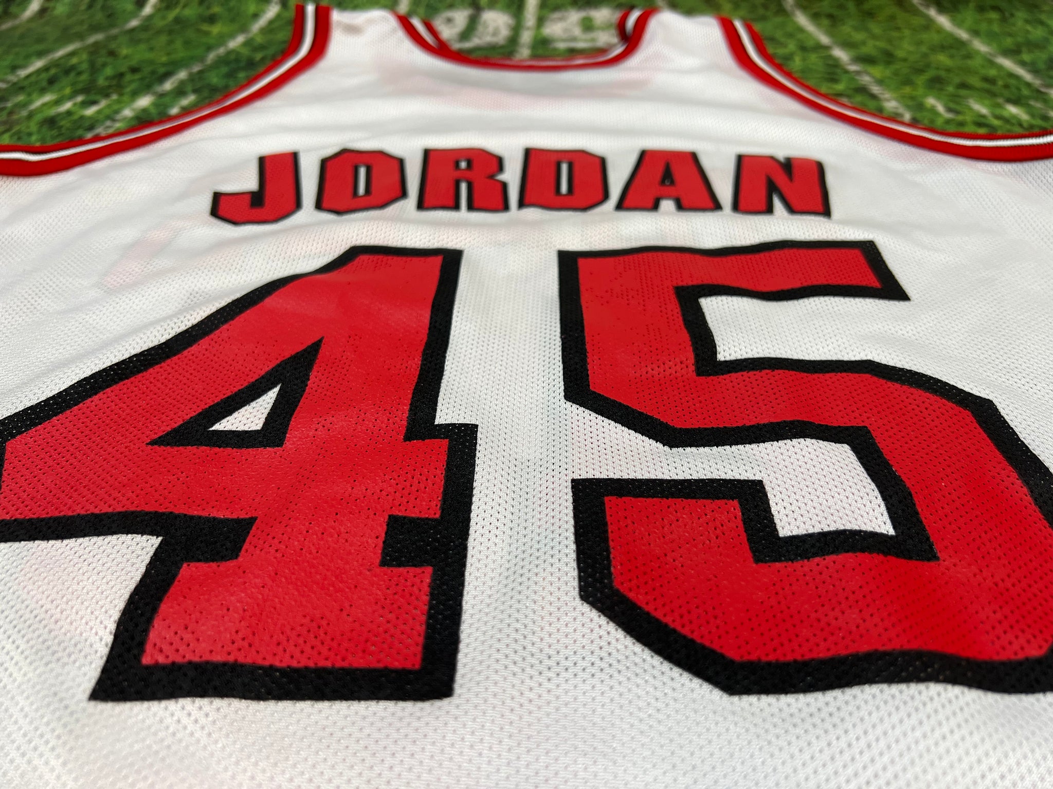 Michael Jordan Bulls #45 Rare Home Jersey XL 